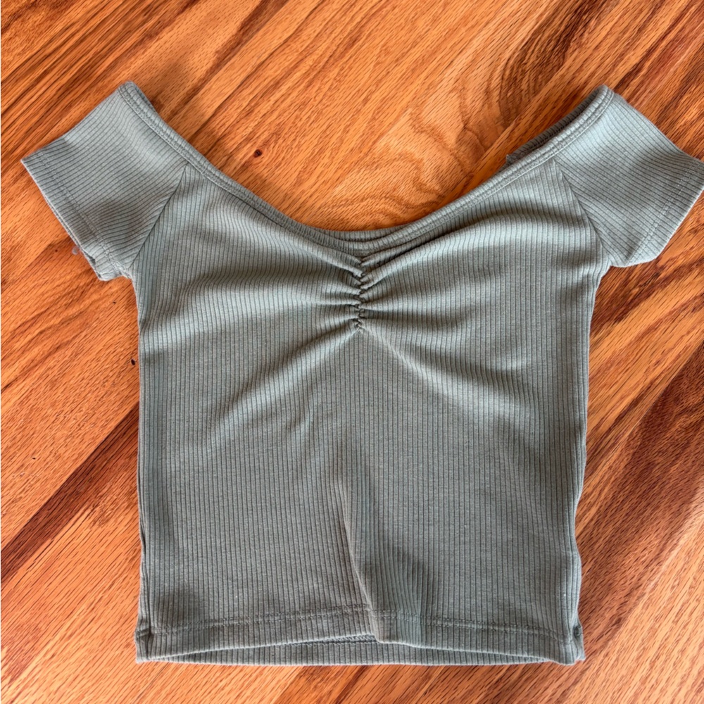 American Eagle Ribbed Off-Shoulder Top